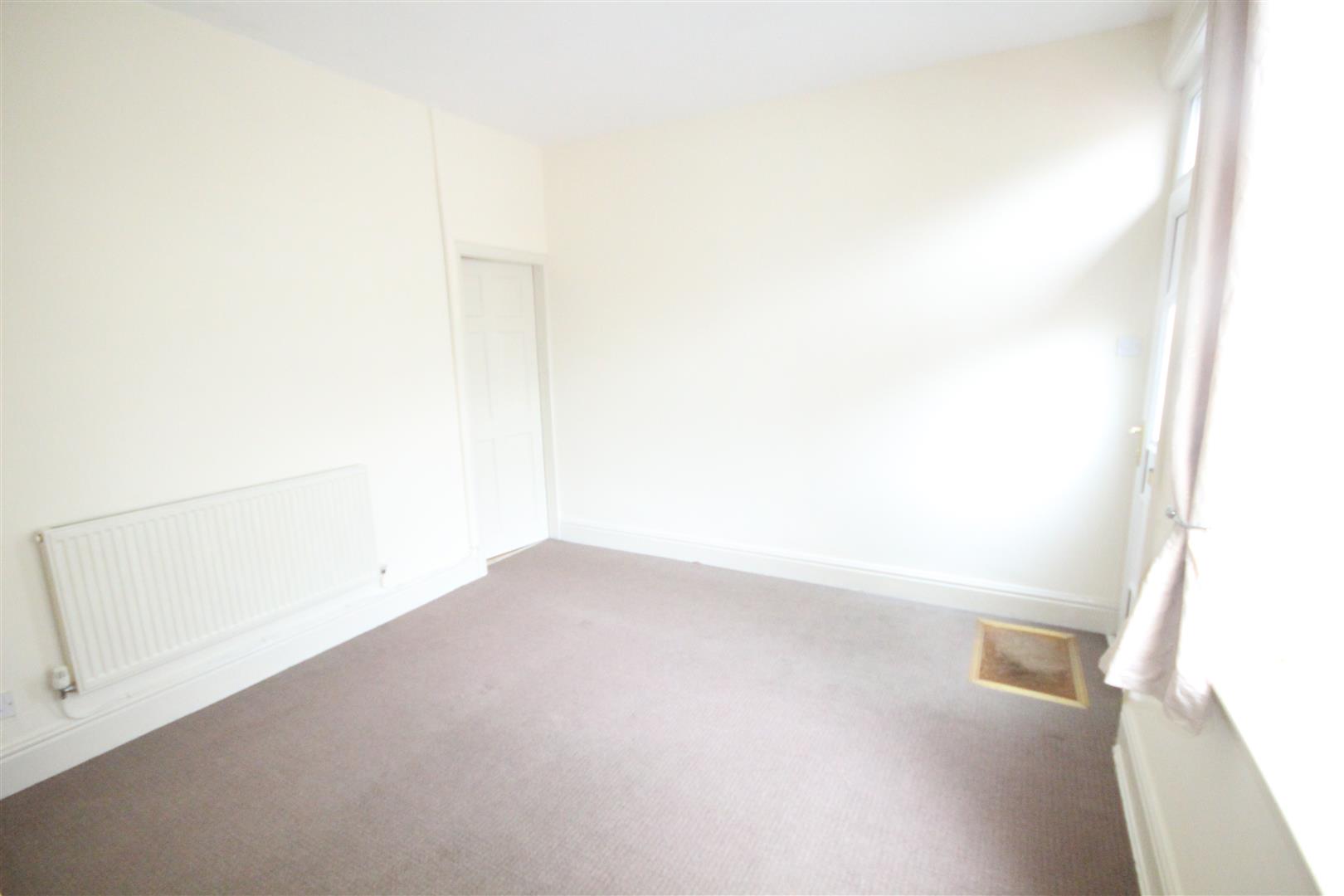 3 bedroom mid terrace house To Let in Barnoldswick - IMG_9675.JPG
